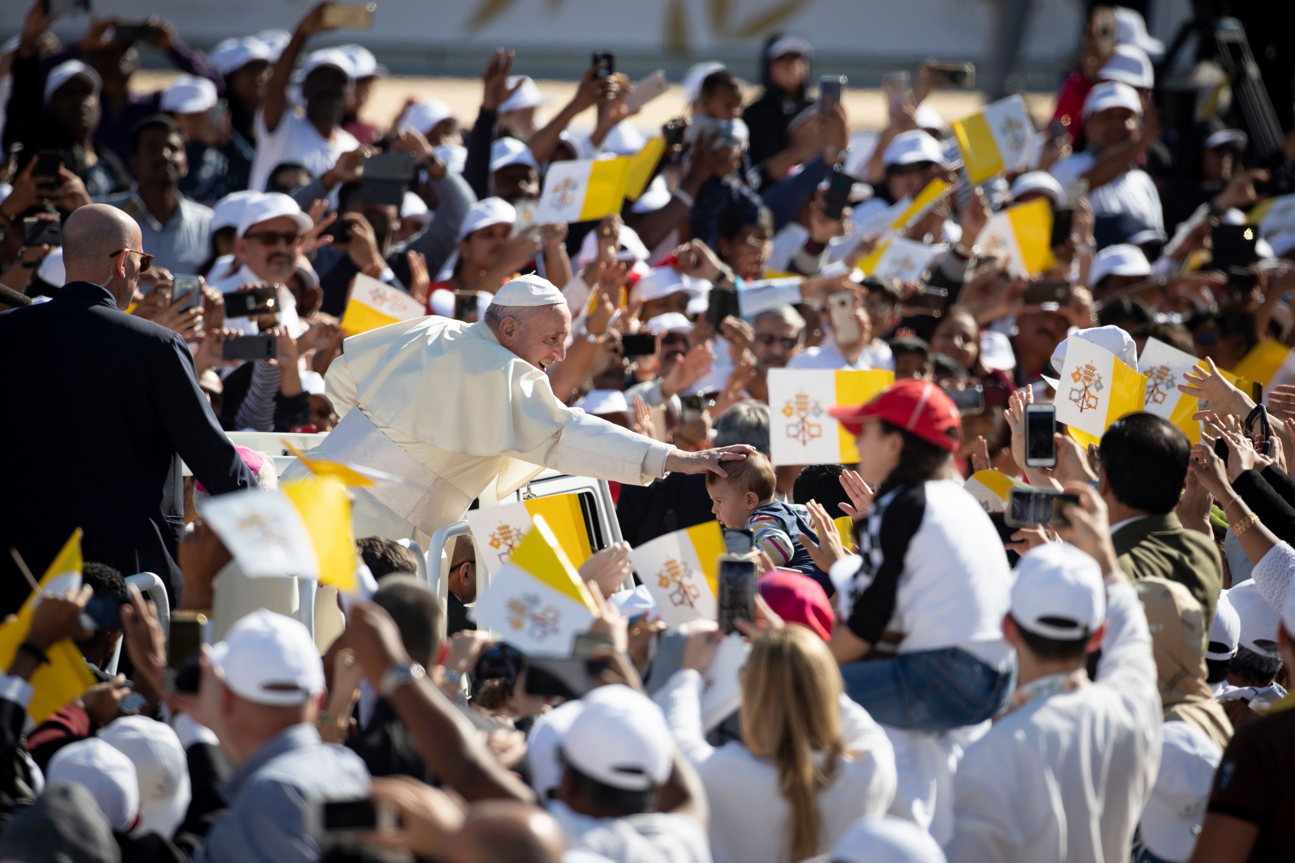 Pope with the crowd